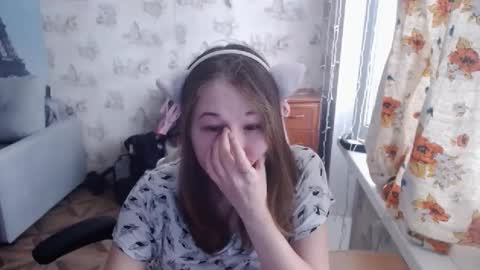 Snapshot of emilyway chatting on March 11, 7:04 am emilyway online show from March 11, 7:04 am