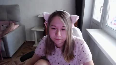 emilyway online show from June 19, 10:52 am