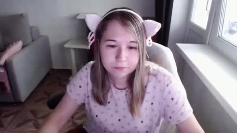 emilyway online show from July 18, 1:15 pm