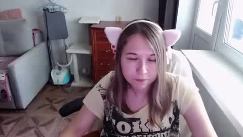emilyway online show from August 3, 9:37 am