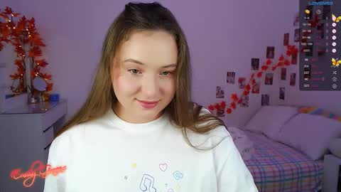 Snapshot of emilyxgrasez chatting on November 16, 2:39 am Emily online show from November 16, 2:39 am