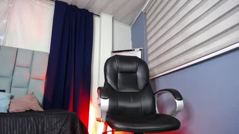 Emily  online show from January 18, 3:10 am