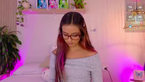 Emily Bank online show from June 18, 3:29 am