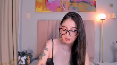 Emilyy Watson online show from June 13, 1:36 am