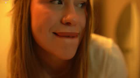 Eminent Eva online show from December 19, 1:51 pm