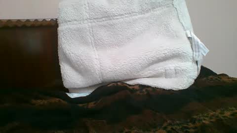 Snapshot of emma_991 chatting on December 27, 10:34 am emma_991 online show from December 27, 10:34 am