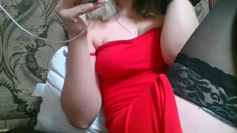 Snapshot of emma_991 chatting on January 24, 2:41 pm emma_991 online show from January 24, 2:41 pm