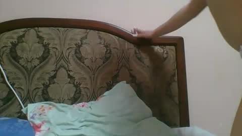 Snapshot of emma_991 chatting on February 18, 11:55 am emma_991 online show from February 18, 11:55 am