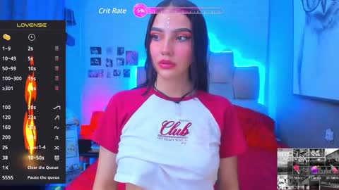 Snapshot of emma__15 chatting on December 4, 5:00 pm emma online show from December 4, 5:00 pm