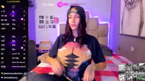 Snapshot of emma__15 chatting on December 31, 9:50 pm emma online show from December 31, 9:50 pm