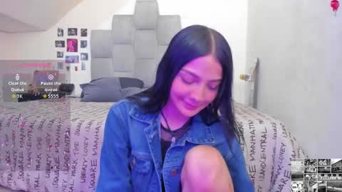 Snapshot of emma__15 chatting on September 19, 7:14 pm emma online show from September 19, 7:14 pm