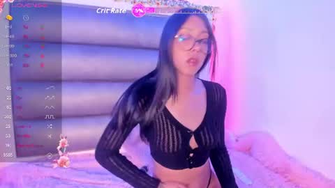 emma__js_ online show from June 16, 5:32 am