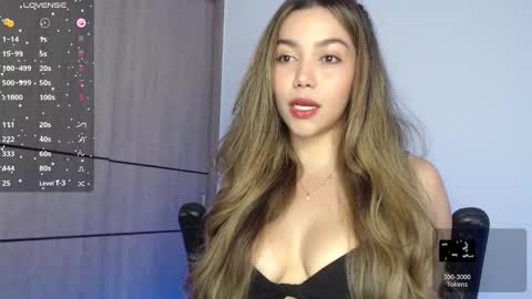 Snapshot of emma_aaa chatting on December 20, 7:44 am Rocio online show from December 20, 7:44 am