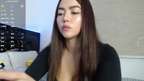 Snapshot of emma_aaa chatting on January 16, 4:27 am Rocio online show from January 16, 4:27 am