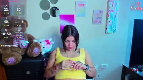 emma_boo_ online show from June 2, 2:41 pm