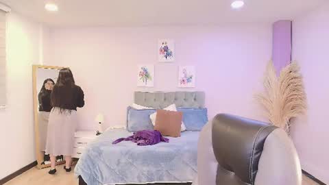 Snapshot of emma_brown_0 chatting on June 30, 12:06 pm Emma online show from June 30, 12:06 pm