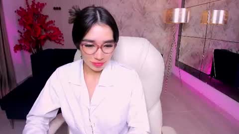 emma_caarter online show from July 8, 3:11 am