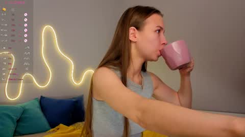 Emma online show from June 13, 1:14 am
