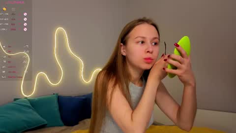 Emma online show from June 14, 1:47 am