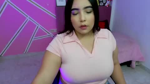 Snapshot of emma_conty chatting on July 16, 2:23 pm emma_conty online show from July 16, 2:23 pm