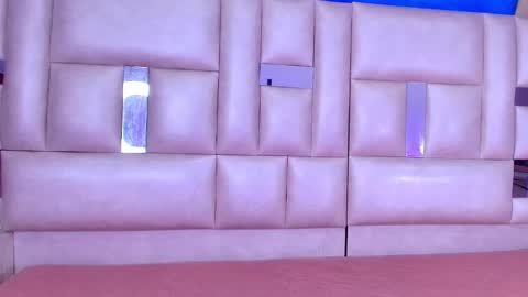 Emma online show from October 3, 3:03 am