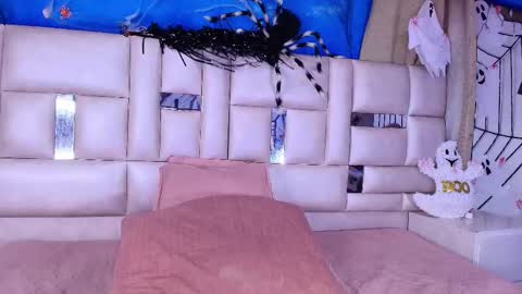 Emma online show from October 22, 3:07 am