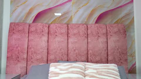 Emma online show from February 4, 3:01 am