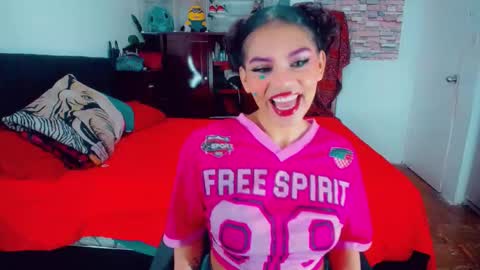 Snapshot of emma_diva chatting on February 7, 1:42 am emma online show from February 7, 1:42 am