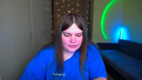 Snapshot of emma_dorn chatting on October 23, 8:35 am Eva online show from October 23, 8:35 am