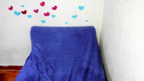 Snapshot of emma_dunncan chatting on February 3, 6:40 am Emma online show from February 3, 6:40 am