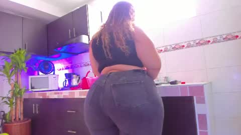 Snapshot of emma_eva1 chatting on July 19, 1:59 pm Emma online show from July 19, 1:59 pm