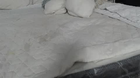 Snapshot of emma_foxi chatting on October 8, 9:23 pm Emma online show from October 8, 9:23 pm