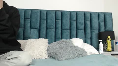 Snapshot of emma_foxi chatting on November 3, 8:10 pm Emma online show from November 3, 8:10 pm