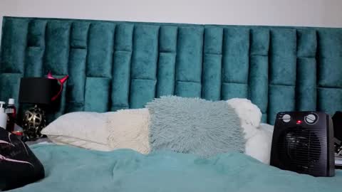 Emma online show from February 18, 7:21 pm