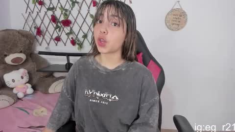 Snapshot of emma_grayys chatting on October 12, 4:11 am emma_grayys online show from October 12, 4:11 am