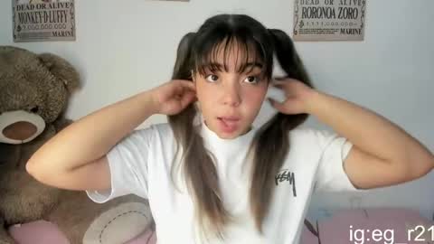 emma_grayys online show from April 15, 8:10 am