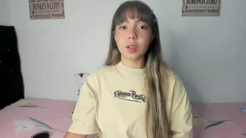 emma_grayys online show from May 26, 5:47 am