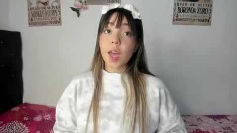 emma_grayys online show from June 7, 6:22 pm