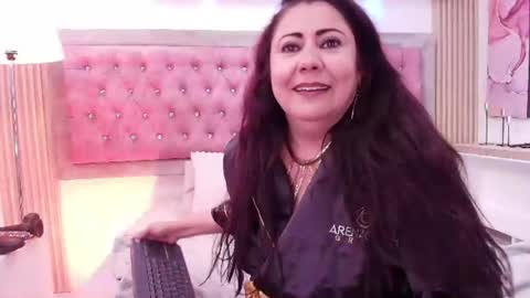 Emma 3 online show from July 28, 3:21 pm