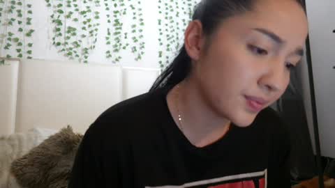 emma_johnson_ online show from March 17, 1:54 am