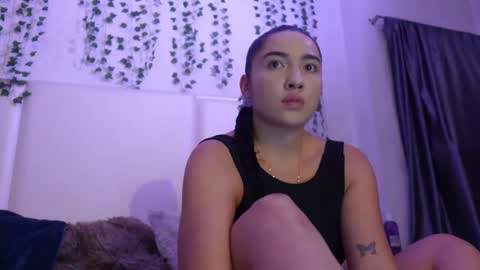 emma_johnson_ online show from April 28, 2:10 am