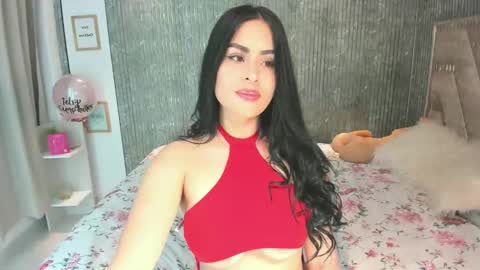 emma_johnsson1 online show from February 5, 4:06 am