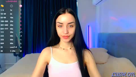 Snapshot of emma_jordan chatting on March 9, 8:40 am Emma online show from March 9, 8:40 am