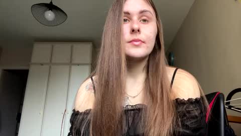 emma_just online show from March 12, 7:57 am