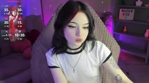 emma_kirks online show from May 21, 12:56 pm