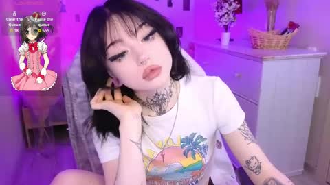 emma_kirks online show from June 5, 12:33 pm