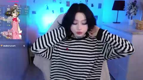 emma_kirks online show from June 12, 12:37 pm