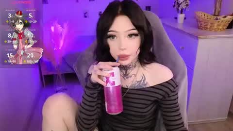 emma_kirks online show from June 17, 12:50 pm