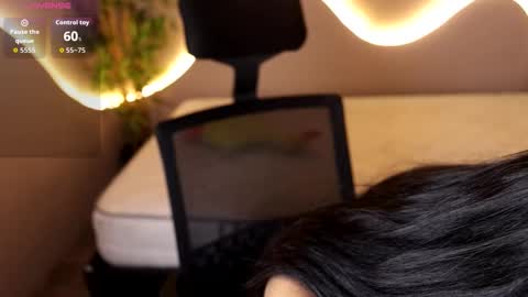 Emma online show from March 13, 9:05 am