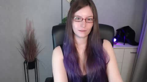 emma online show from November 6, 6:58 am